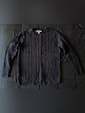 Amazon Essentials Women's Black Cable Crewneck Sweater